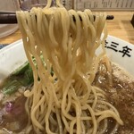 359231126 - 麺リフト