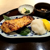 伊豆の旬 やんも 丸の内店 - 