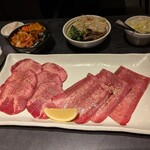 焼肉 GYUJIN - 