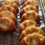 アトリエ ブレッド ラブ - クリームパン