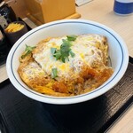 かつや - 料理写真:カツ丼(梅) 682円