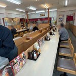かつや - 店内