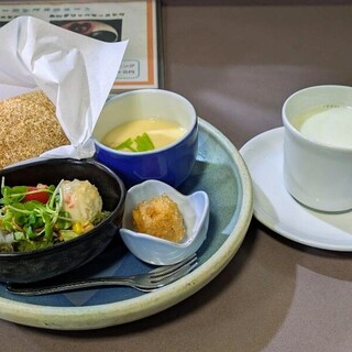 喫茶 ゆコッペ_1