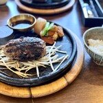 炭火ハンバーグ 肉焼き亭 - 