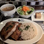 Bistro d'ami - 鶏胸肉のカツレツＳＥＴ全景