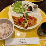さんるーむ - 料理写真:塩麹唐揚げの黒酢あんかけ(1,100円)