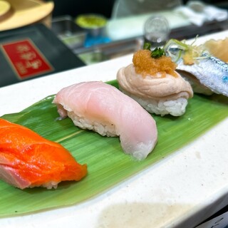 立食い寿司 根室花まる_0