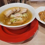 らーめん七彩飯店 - 