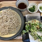 尖石温泉縄文の湯 お食事処 - 料理写真:天ぷら蕎麦