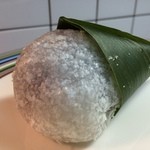 お菓子のボンヌ  - 笹大福　110円