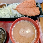 OHASHI - アジフライ(560円)と(海鮮丼の )味噌汁