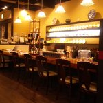 珈琲館 蔵 - コーヒーカップがずらり