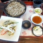 蔵＋蕎麦 な嘉屋