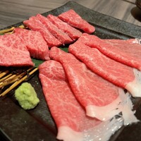 近江うし焼肉 にくTATSU 日本橋室町店 - 