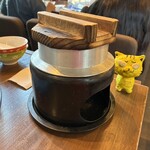 三輪そうめん流し - 釜飯が到着
