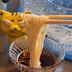 三輪そうめん流し - 冷やしそうめん、にゅ〜〜ん！