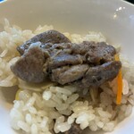 三輪そうめん流し - 割と大きな鹿肉が、ひとつだけ乗ってます