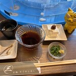 三輪そうめん流し - 最初に、前菜的なものが、やって来た