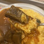 リトルヤミー - オムカレー様浮遊！
和牛はたしかなおいしさだけど、ご飯は白メシがややダマになってケチャップ？と混ざりきってなかったり、カレー様の温度もややヌルめだったかな。