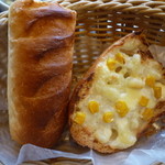 アルティジャーノ - 左からチーズＩＮ、コーンチーズ2015.3.15