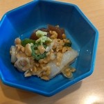 菜箸一膳 - マグロとイカと納豆
