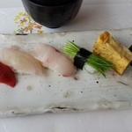 志摩津 - お寿司アップ。