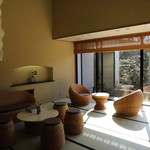 仙郷樓 奥の樹々 - 