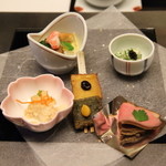 仙郷樓 奥の樹々 - 