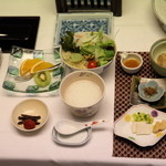 仙郷樓 奥の樹々 - 