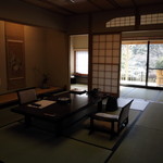 仙郷樓 奥の樹々 - 