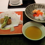 仙郷樓 奥の樹々 - 