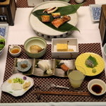 仙郷樓 奥の樹々 - 