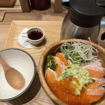 こめらく お茶漬けといろどり唐揚げ - 