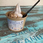酒井のピーナツ - 料理写真:やちぼこりソフト