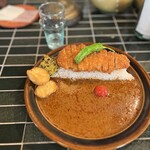 HUTCHERSON - 料理写真:✅カツビンダルー¥1.350
　※後会計・キャッシュレス決済可能♪ 
