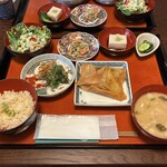 庭園お食事処 信楽 - 筍たっぷり春巻御膳(\1,800)