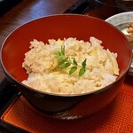 庭園お食事処 信楽 - 筍たっぷり春巻御膳(\1,800)　この日は筍の炊き込みごはん