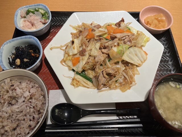 Ootoya Meguro gonnosukezaka ten - Meguro/Cafeteria | Tabelog