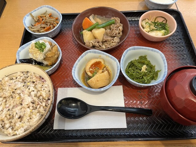 Ootoya Meguro gonnosukezaka ten - Meguro/Cafeteria | Tabelog