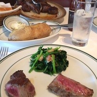 ウルフギャング・ステーキハウス 六本木 - 2人分〜のTボーンステーキ15,000円(サービス料、税別)