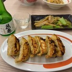 幸楽苑 - 料理写真:Bセット 花春大吟醸+メンマと搾菜の青菜炒め+餃子 720円