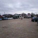 いろは食堂 - 駐車場は広大です