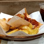 bb.q OLIVE CHICKEN cafe - 