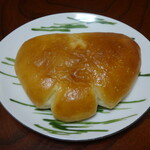 カンテボーレ - なめらかミルククリームパン