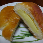 カンテボーレ - なめらかミルククリームパン