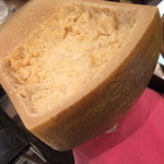 インペリアルバイキング サール - ディナーバイキング・土日祝日（８，７００円＋サービス料１０％）のパルミジャーノレッジャーノ２０１５年３月