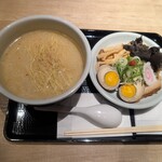 らーめん山頭火 - 料理写真: