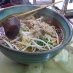 玉蘭 - オーソドックスに玉蘭特製ラーメン。しかし、台湾ラーメンと言えばこのスタイル。都内で台湾ラーメンが食べられるのは玉蘭さん以外には極少数です。５００円とはお得な感じがします。