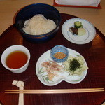 吉力 - 稲庭うどん、香の物