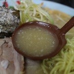 壱発ラーメン - スープ（醤油）